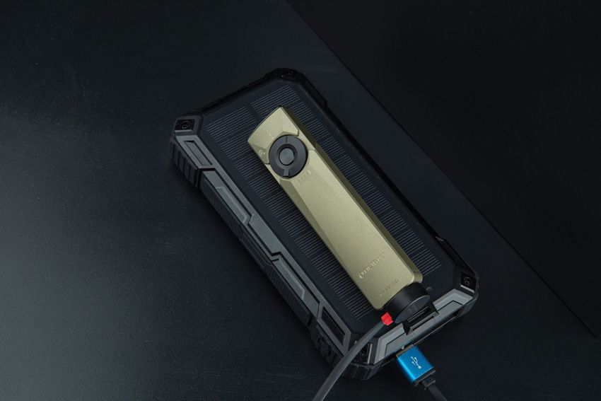 Arkfeld Ultra Class 3R Olive Brand : Olight Item Number: OLTARKULTRAOLG