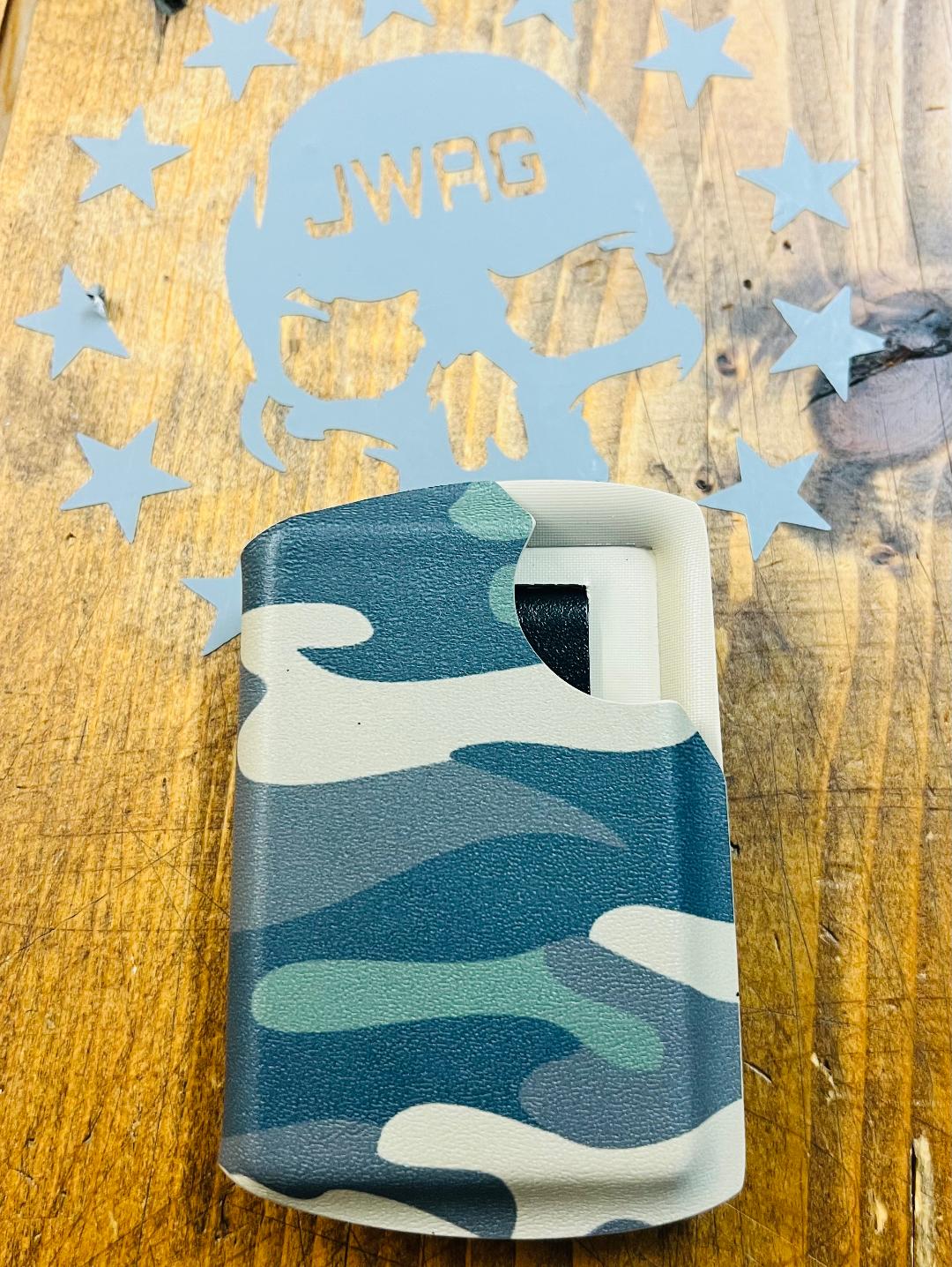 WOODLAND CAMO WALLET